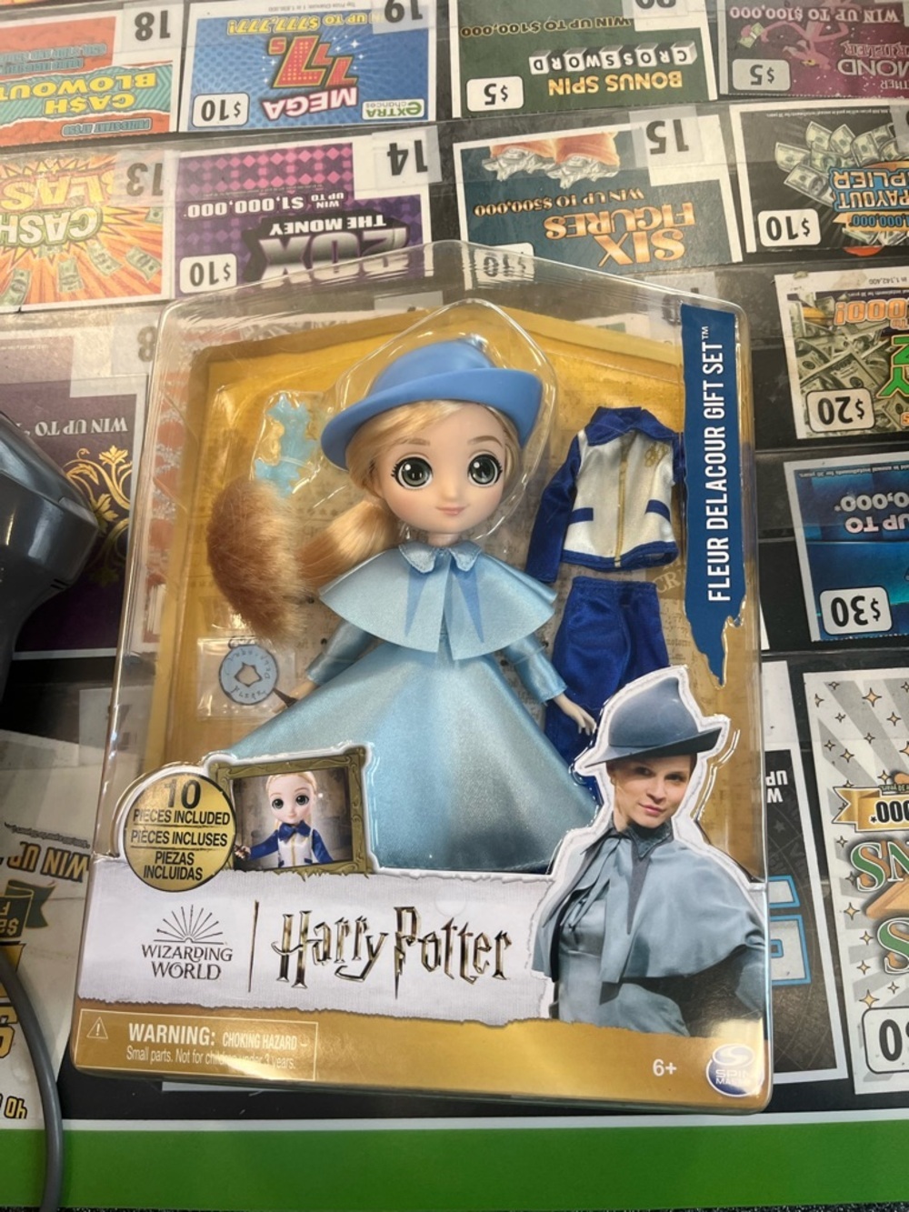 Warner Bros. Fleur Delacour Kids Doll – Light Blue Dress & Hat